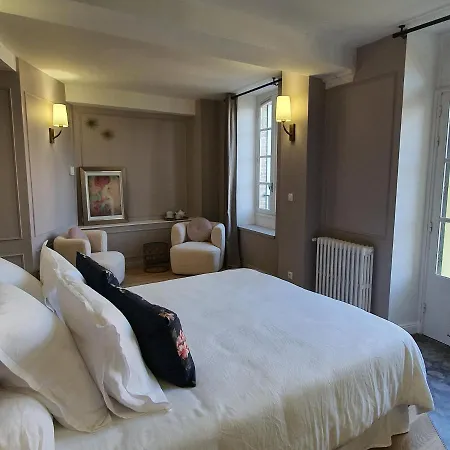 Le Moulin De Salazar 3*