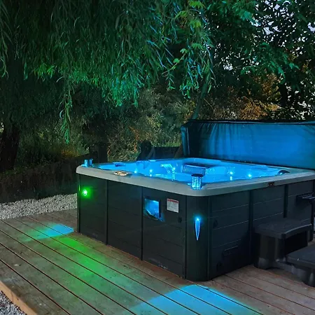 Πανσιόν Le Moulin De Salazar Montbarla