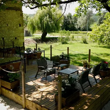 Le Moulin De Salazar 3*