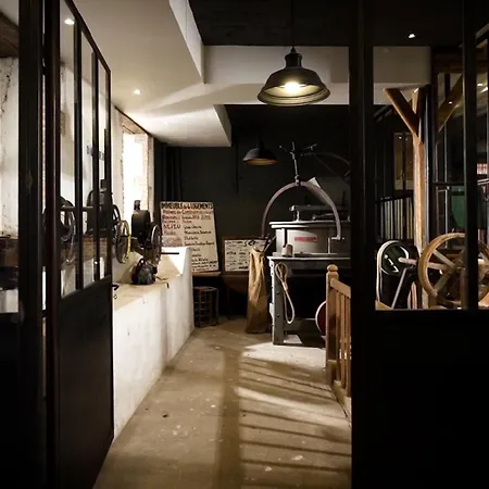 Le Moulin De Salazar Montbarla